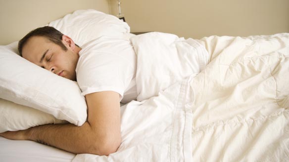 النوم: علاج جديد لتوقف التنفس أثناء الليل
