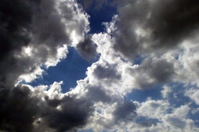 طقس الأربعاء.. سماء غائمة مصحوبة بنزول زخات رعدية في ظل ارتفاع نسبي في درجات الحرارة