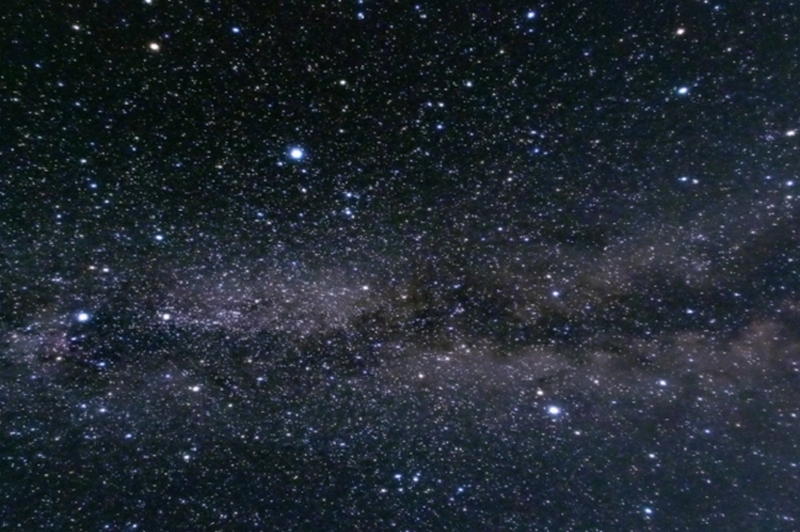 اختفاء النجوم من سماء الليل يثير قلق علماء الفلك ويدفعهم للتحذير من الظاهرة